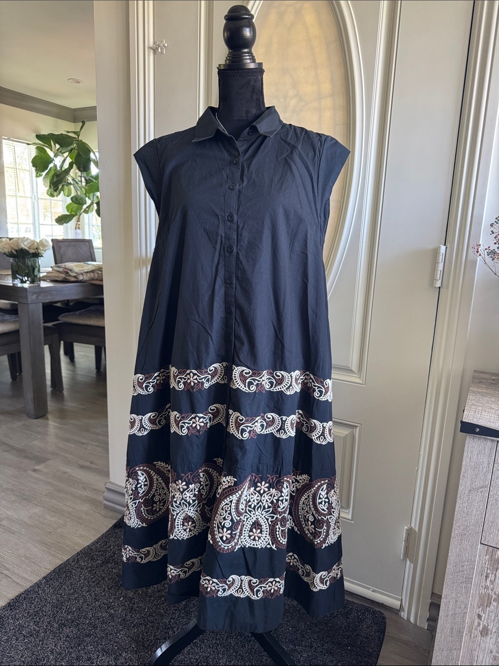 Anthropologie Black Cap-Sleeve Shirt Dress with Embroidered Floral Design